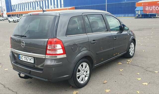 Сірий Опель Зафіра, об'ємом двигуна 1.8 л та пробігом 228 тис. км за 6500 $, фото 17 на Automoto.ua