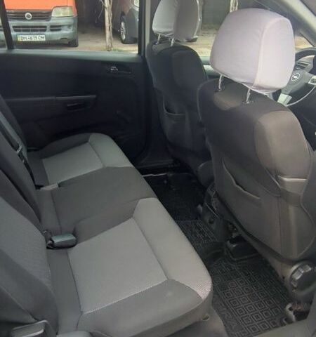 Серый Опель Зафира, объемом двигателя 1.7 л и пробегом 225 тыс. км за 7000 $, фото 6 на Automoto.ua