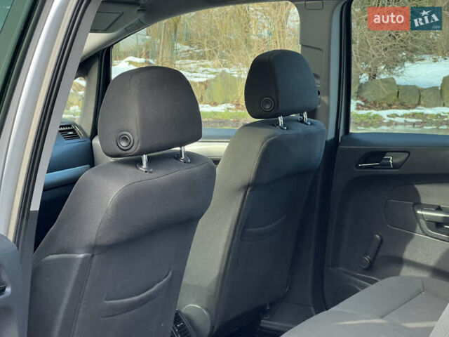 Серый Опель Зафира, объемом двигателя 1.69 л и пробегом 290 тыс. км за 6250 $, фото 52 на Automoto.ua