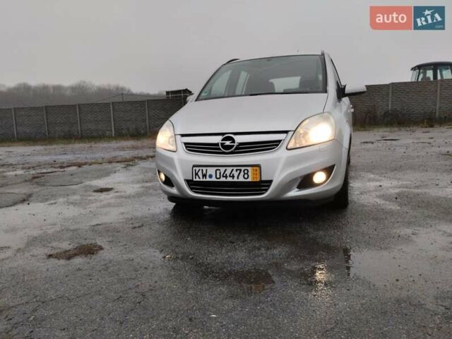 Серый Опель Зафира, объемом двигателя 1.8 л и пробегом 247 тыс. км за 6900 $, фото 6 на Automoto.ua
