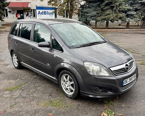 Серый Опель Зафира, объемом двигателя 1.9 л и пробегом 302 тыс. км за 5950 $, фото 5 на Automoto.ua