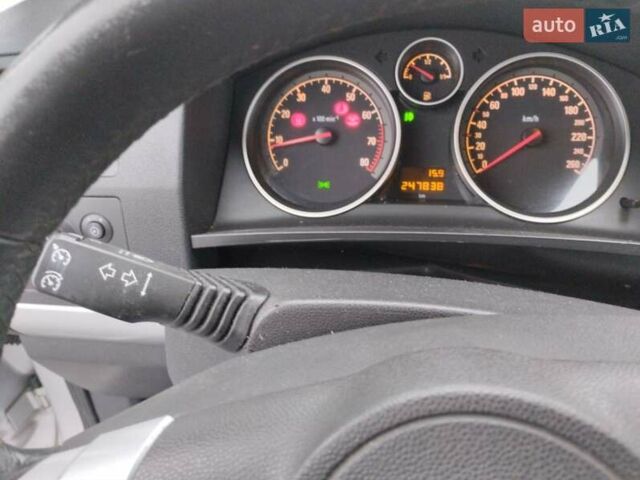 Серый Опель Зафира, объемом двигателя 1.8 л и пробегом 247 тыс. км за 6900 $, фото 10 на Automoto.ua