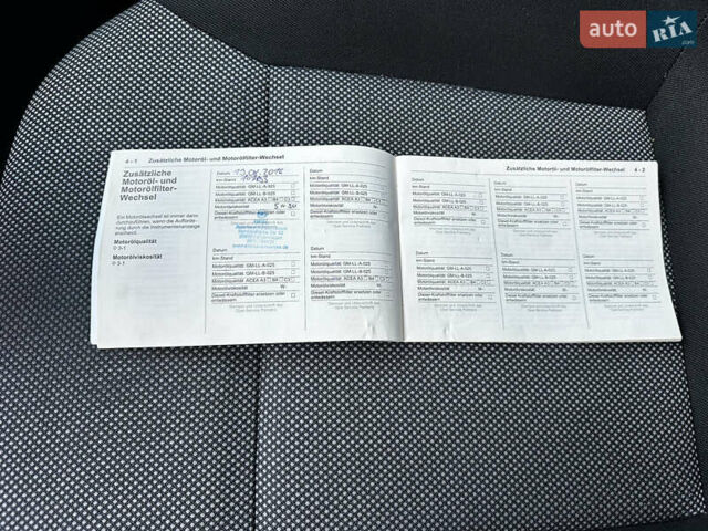 Серый Опель Зафира, объемом двигателя 1.6 л и пробегом 181 тыс. км за 6500 $, фото 116 на Automoto.ua