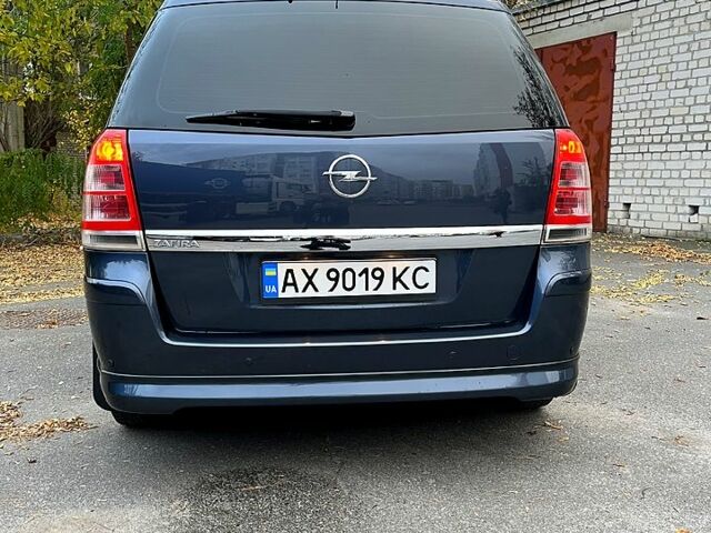 Сірий Опель Зафіра, об'ємом двигуна 1.8 л та пробігом 279 тис. км за 8500 $, фото 3 на Automoto.ua