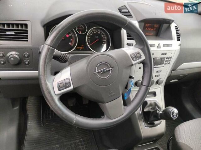 Сірий Опель Зафіра, об'ємом двигуна 1.8 л та пробігом 241 тис. км за 6600 $, фото 12 на Automoto.ua