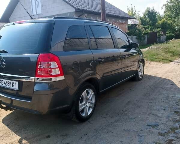 Серый Опель Зафира, объемом двигателя 1.69 л и пробегом 205 тыс. км за 7250 $, фото 30 на Automoto.ua