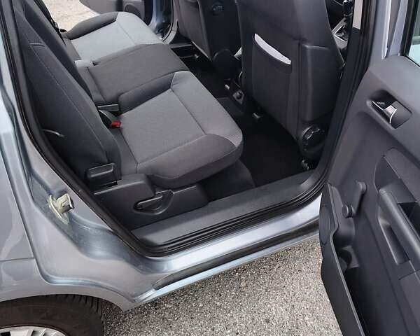 Серый Опель Зафира, объемом двигателя 1.6 л и пробегом 172 тыс. км за 6450 $, фото 6 на Automoto.ua