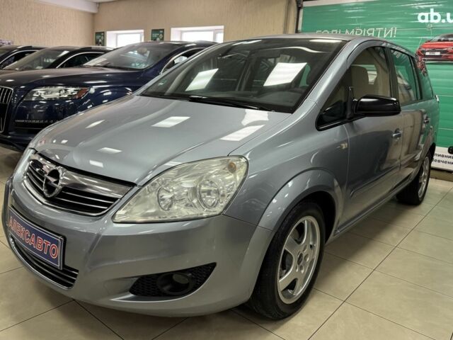 Серый Опель Зафира, объемом двигателя 0 л и пробегом 204 тыс. км за 6000 $, фото 2 на Automoto.ua