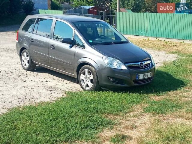 Серый Опель Зафира, объемом двигателя 1.6 л и пробегом 204 тыс. км за 7500 $, фото 6 на Automoto.ua