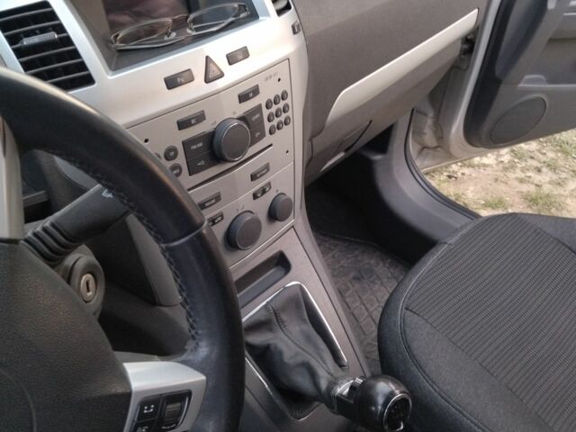 Сірий Опель Зафіра, об'ємом двигуна 1.7 л та пробігом 295 тис. км за 5900 $, фото 1 на Automoto.ua