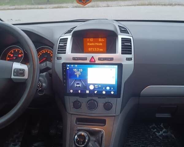 Серый Опель Зафира, объемом двигателя 1.8 л и пробегом 210 тыс. км за 7600 $, фото 14 на Automoto.ua