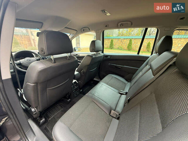 Серый Опель Зафира, объемом двигателя 1.8 л и пробегом 228 тыс. км за 6499 $, фото 12 на Automoto.ua