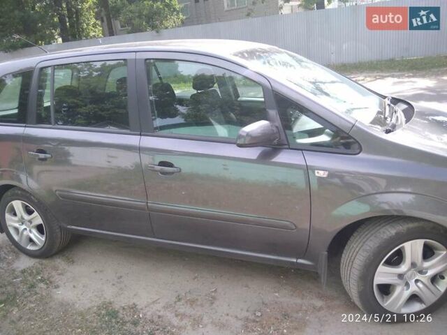 Опель Зафира 2009 в Белой Церкве на Automoto.ua Серый Опель Зафира, объемом двигателя 1.9 л и пробегом 230 тыс. км за 7200 $, фото 3 на Automoto.ua