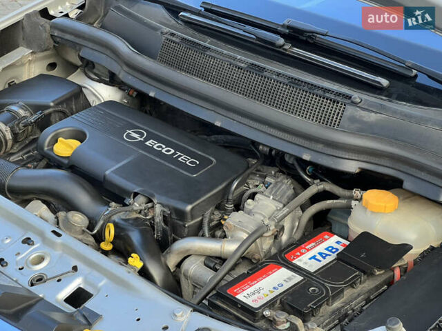 Серый Опель Зафира, объемом двигателя 1.69 л и пробегом 290 тыс. км за 6250 $, фото 73 на Automoto.ua