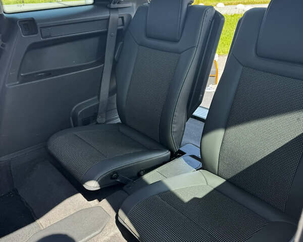 Серый Опель Зафира, объемом двигателя 1.91 л и пробегом 220 тыс. км за 8000 $, фото 40 на Automoto.ua