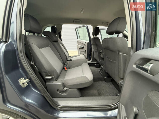 Серый Опель Зафира, объемом двигателя 1.6 л и пробегом 212 тыс. км за 6350 $, фото 40 на Automoto.ua