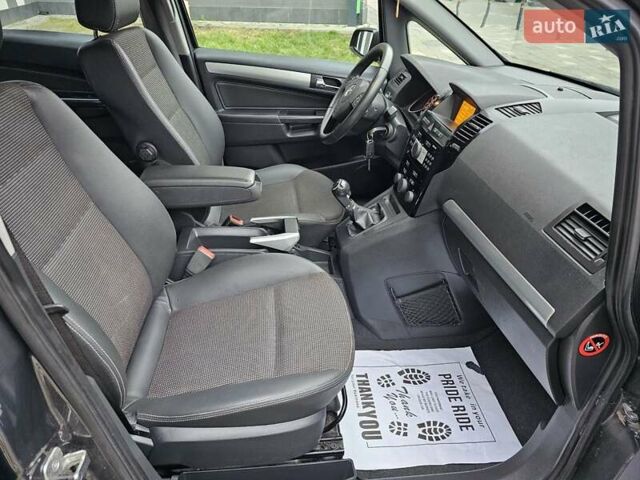 Серый Опель Зафира, объемом двигателя 1.8 л и пробегом 187 тыс. км за 6690 $, фото 10 на Automoto.ua