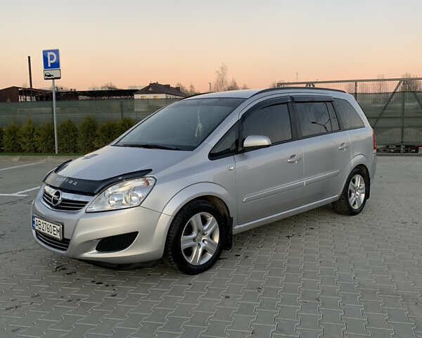 Серый Опель Зафира, объемом двигателя 1.8 л и пробегом 215 тыс. км за 6200 $, фото 5 на Automoto.ua