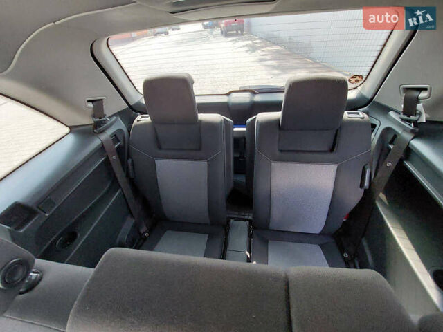 Серый Опель Зафира, объемом двигателя 1.7 л и пробегом 256 тыс. км за 6000 $, фото 18 на Automoto.ua