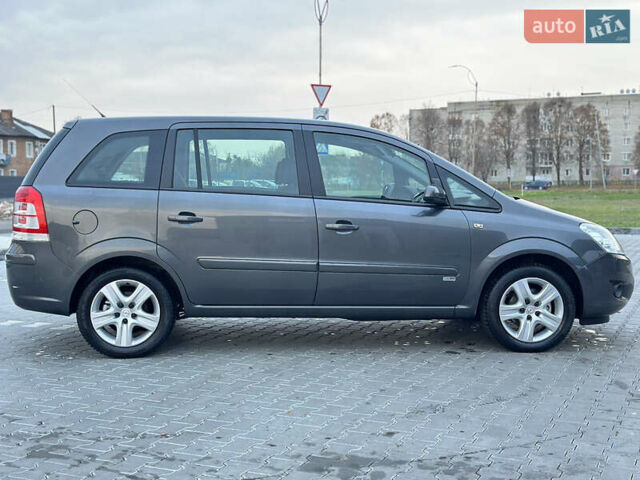 Серый Опель Зафира, объемом двигателя 1.6 л и пробегом 181 тыс. км за 6500 $, фото 8 на Automoto.ua
