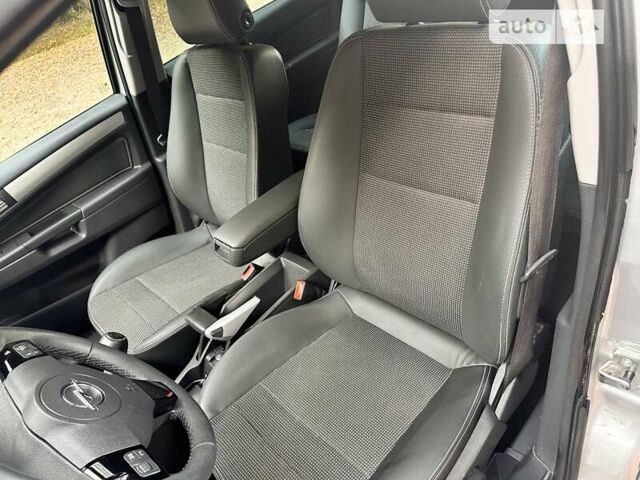 Серый Опель Зафира, объемом двигателя 1.7 л и пробегом 173 тыс. км за 7850 $, фото 18 на Automoto.ua