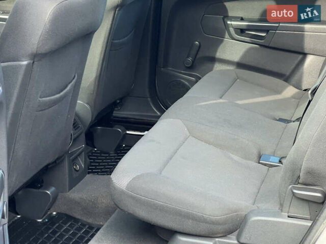 Серый Опель Зафира, объемом двигателя 1.69 л и пробегом 290 тыс. км за 6250 $, фото 53 на Automoto.ua