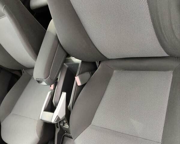 Сірий Опель Зафіра, об'ємом двигуна 1.8 л та пробігом 241 тис. км за 6600 $, фото 13 на Automoto.ua