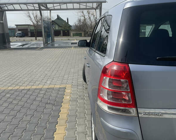 Сірий Опель Зафіра, об'ємом двигуна 1.7 л та пробігом 293 тис. км за 6900 $, фото 1 на Automoto.ua