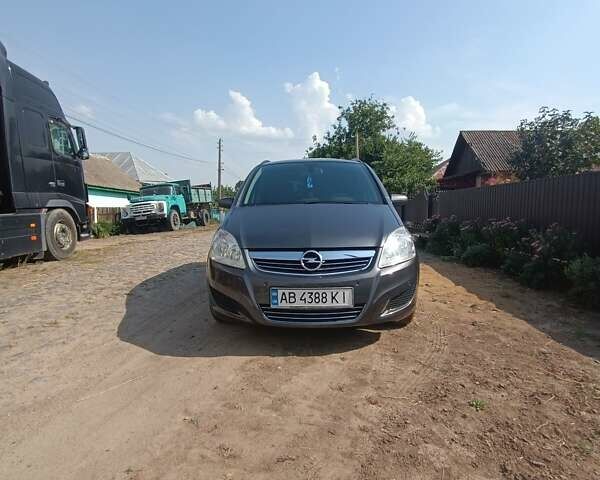 Серый Опель Зафира, объемом двигателя 1.69 л и пробегом 205 тыс. км за 7250 $, фото 27 на Automoto.ua