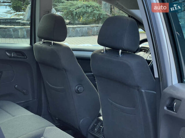 Серый Опель Зафира, объемом двигателя 1.69 л и пробегом 290 тыс. км за 6250 $, фото 62 на Automoto.ua