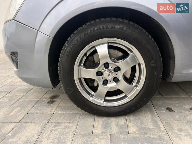 Серый Опель Зафира, объемом двигателя 1.8 л и пробегом 196 тыс. км за 5900 $, фото 20 на Automoto.ua