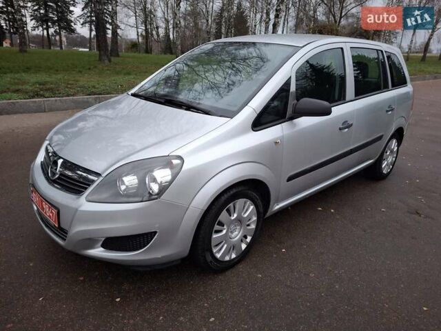 Серый Опель Зафира, объемом двигателя 1.6 л и пробегом 191 тыс. км за 5800 $, фото 8 на Automoto.ua