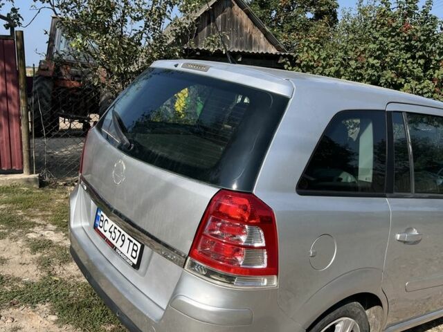 Сірий Опель Зафіра, об'ємом двигуна 1.7 л та пробігом 314 тис. км за 7053 $, фото 6 на Automoto.ua