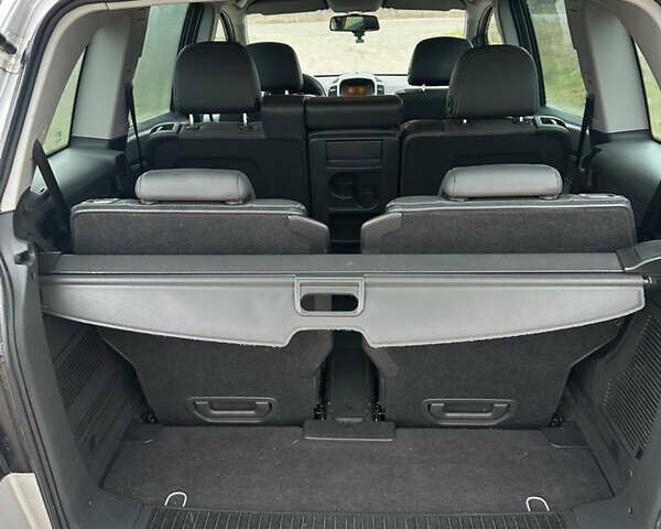 Серый Опель Зафира, объемом двигателя 1.6 л и пробегом 217 тыс. км за 6250 $, фото 8 на Automoto.ua