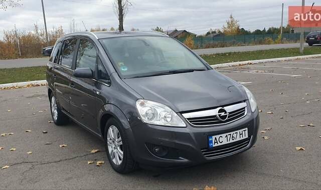 Сірий Опель Зафіра, об'ємом двигуна 1.8 л та пробігом 228 тис. км за 6500 $, фото 13 на Automoto.ua