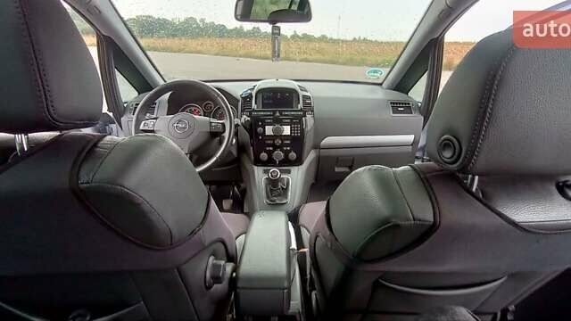 Сірий Опель Зафіра, об'ємом двигуна 1.8 л та пробігом 232 тис. км за 7400 $, фото 20 на Automoto.ua