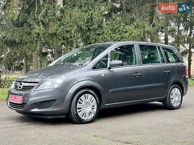 Серый Опель Зафира, объемом двигателя 1.6 л и пробегом 208 тыс. км за 6550 $, фото 17 на Automoto.ua