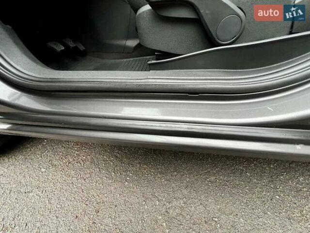 Серый Опель Зафира, объемом двигателя 1.6 л и пробегом 208 тыс. км за 6550 $, фото 45 на Automoto.ua