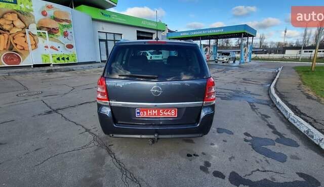 Серый Опель Зафира, объемом двигателя 1.8 л и пробегом 251 тыс. км за 6500 $, фото 5 на Automoto.ua