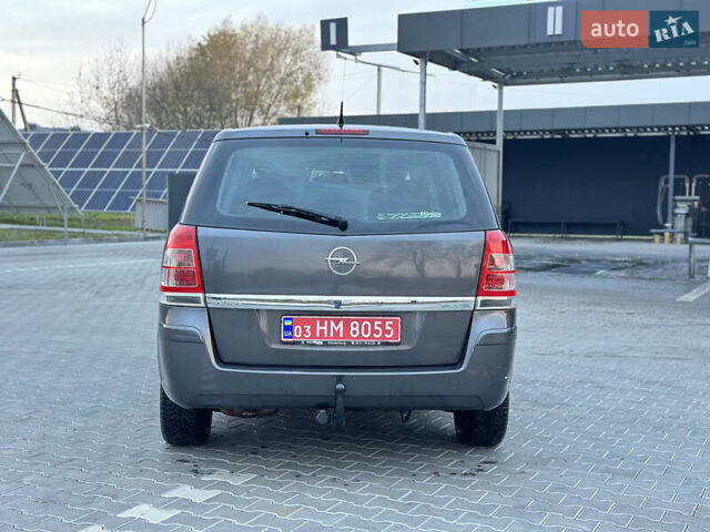 Серый Опель Зафира, объемом двигателя 1.6 л и пробегом 181 тыс. км за 6500 $, фото 7 на Automoto.ua