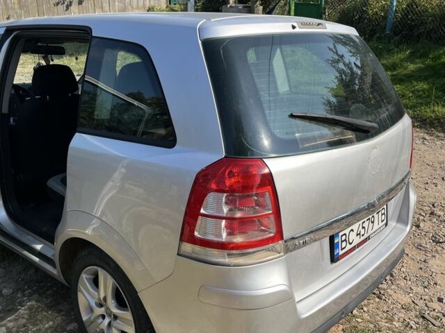 Сірий Опель Зафіра, об'ємом двигуна 1.7 л та пробігом 314 тис. км за 7053 $, фото 2 на Automoto.ua