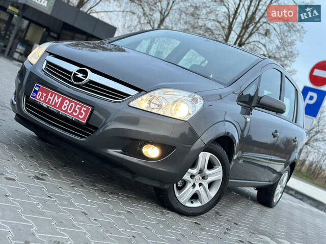 Серый Опель Зафира, объемом двигателя 1.6 л и пробегом 181 тыс. км за 6500 $, фото 123 на Automoto.ua