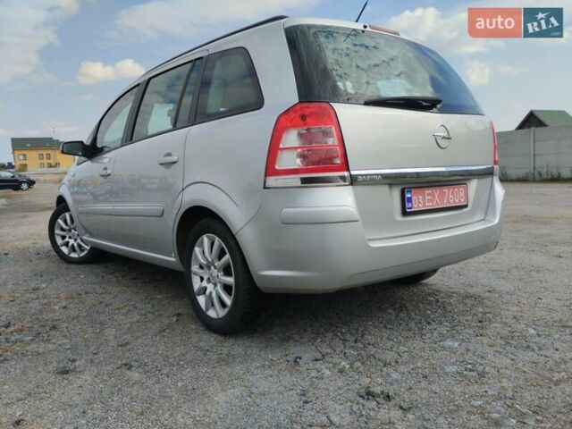 Сірий Опель Зафіра, об'ємом двигуна 1.8 л та пробігом 241 тис. км за 6600 $, фото 16 на Automoto.ua