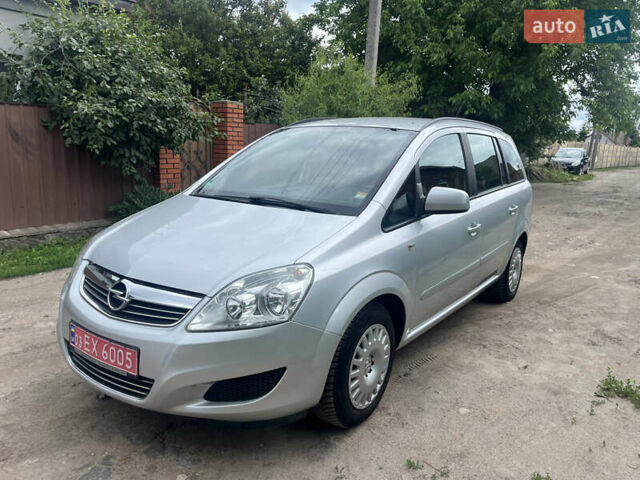 Серый Опель Зафира, объемом двигателя 1.6 л и пробегом 210 тыс. км за 6650 $, фото 5 на Automoto.ua