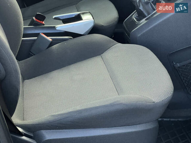 Серый Опель Зафира, объемом двигателя 1.69 л и пробегом 290 тыс. км за 6250 $, фото 45 на Automoto.ua