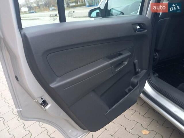 Серый Опель Зафира, объемом двигателя 1.6 л и пробегом 229 тыс. км за 6800 $, фото 17 на Automoto.ua