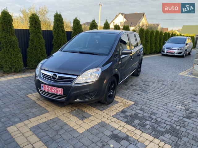 Серый Опель Зафира, объемом двигателя 1.8 л и пробегом 250 тыс. км за 6800 $, фото 13 на Automoto.ua