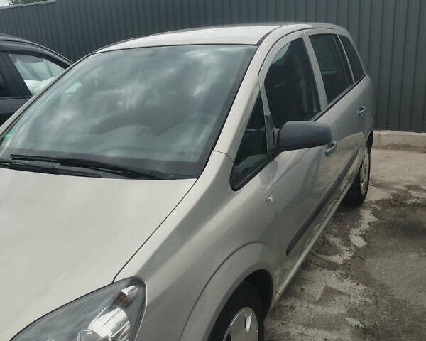 Сірий Опель Зафіра, об'ємом двигуна 1.8 л та пробігом 146 тис. км за 7800 $, фото 4 на Automoto.ua