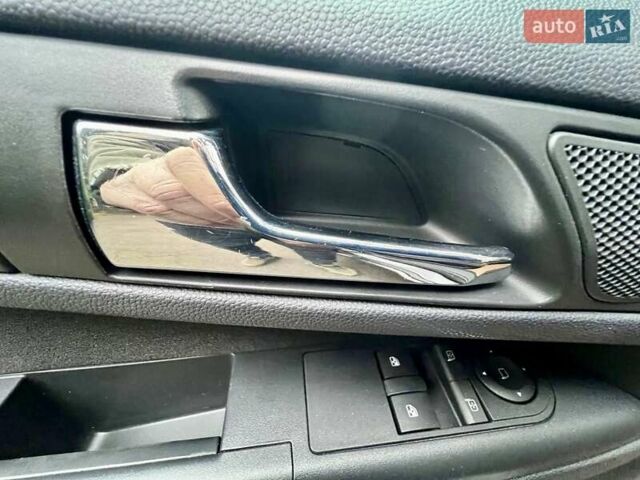 Серый Опель Зафира, объемом двигателя 1.6 л и пробегом 208 тыс. км за 6550 $, фото 40 на Automoto.ua