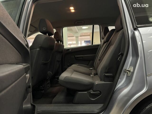 Серый Опель Зафира, объемом двигателя 0 л и пробегом 204 тыс. км за 6000 $, фото 7 на Automoto.ua